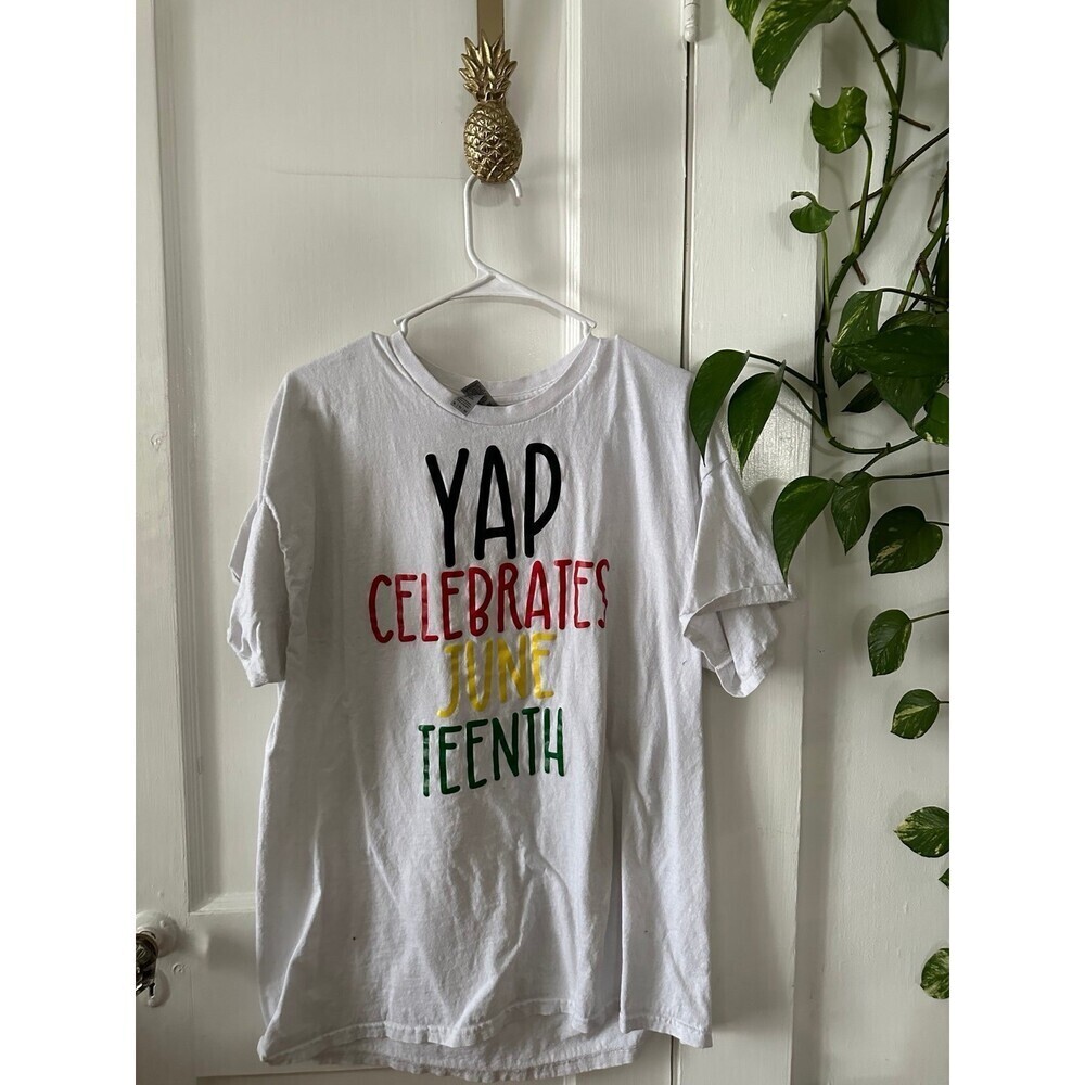 Gildan Men’s size x-large YAP Celebrates Juneteenth shirt